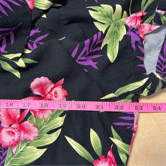 Two Palms Hawaii Aloha Hibiscus Button Shirt Womens Large Black Pink - Picture 7 of 8